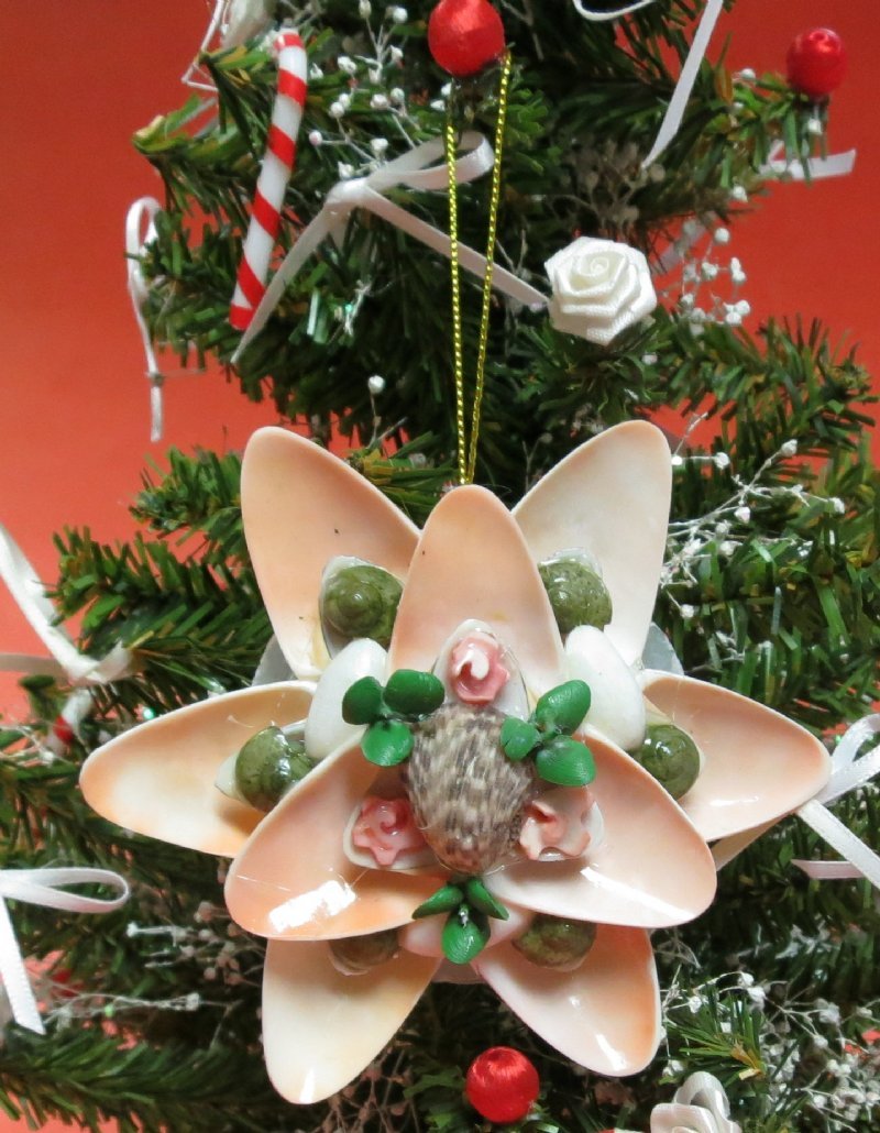 Wholesale shell Flower Ornaments 1.55 each