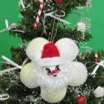 10 Wholesale Cockle Shell Wreath with Seashell Santa  Christmas Ornament Packed 10 @ $1.45 each (Discount: 6 packs ( 60 pcs)  $1.305 each)