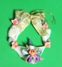 3 inch Shell Wreath Beach Christmas Ornament  - 10 pcs @ $1.40 each; 30 pcs or more @ $1.26 each  