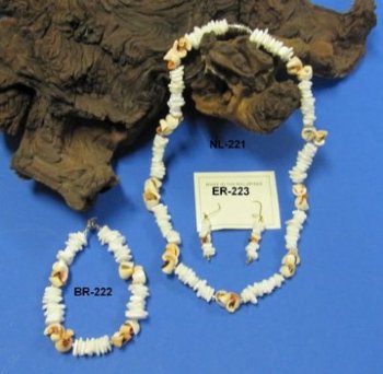 Wholesale White Shell  Bracelet with Cut Strombus Shells  7-1/2"  - $4.90 a dozen